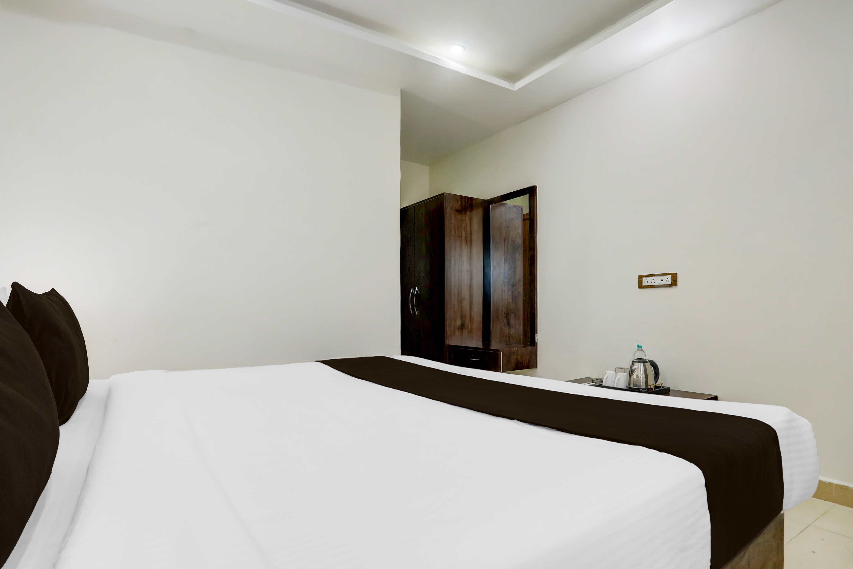 Hotel O Aqua Comforts - Tap to explore photos
