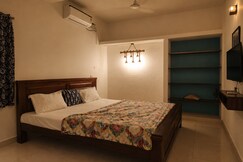 Photos of DREAMY cosy 2bhk, Just 6 mins to Whitetown and Beach -Sapphire