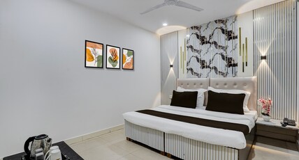 Super Hotel O Ritz Rivera East Azad Nagar Metro Station Room Type - Classic