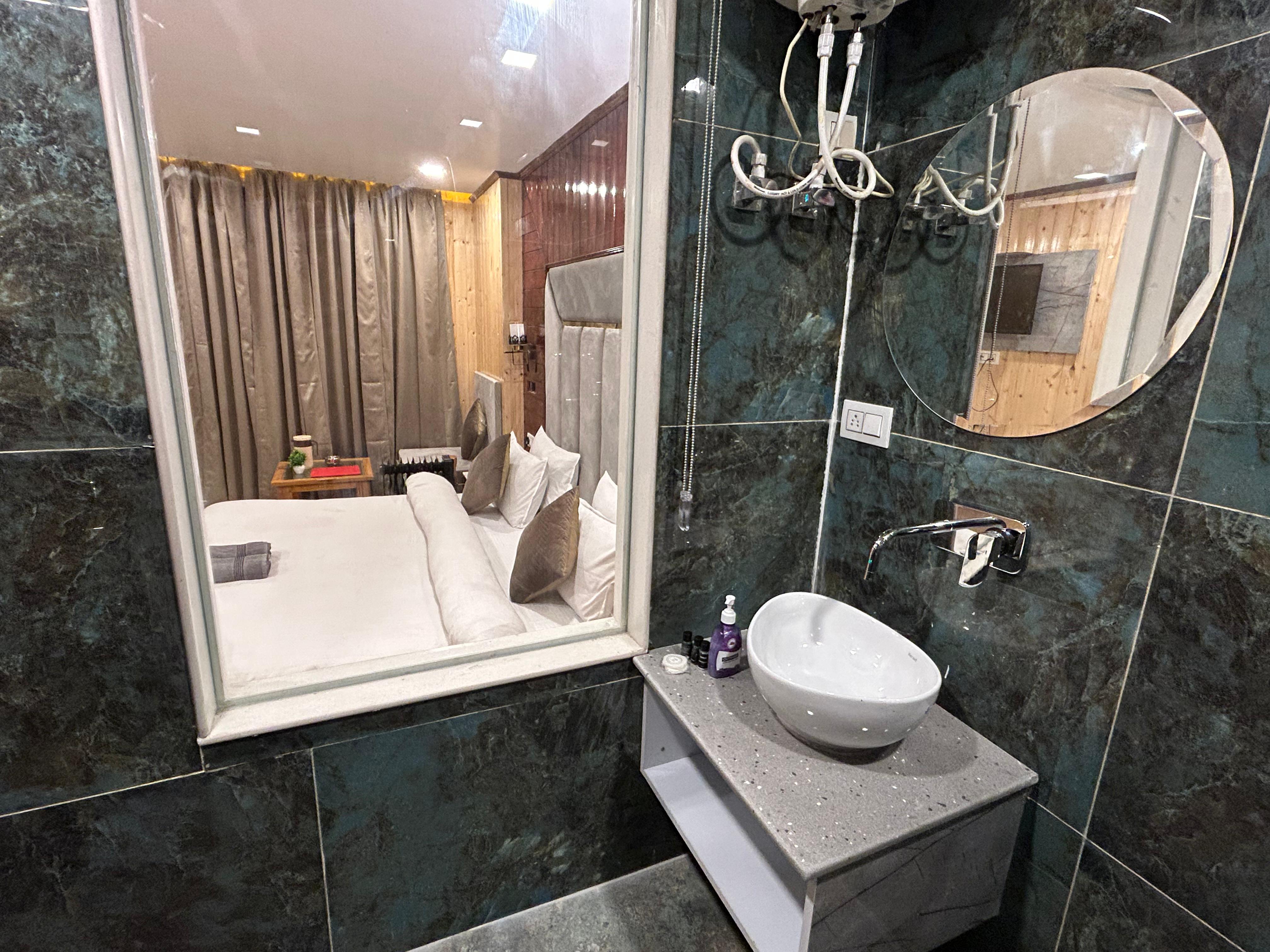 Shail Shikhar Heritage Inn - Tap to explore photos