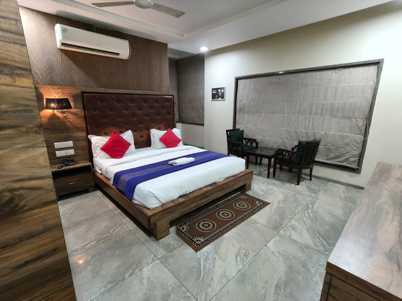 Hotel Surya Palace - Durg Railway Station - Tap to explore photos