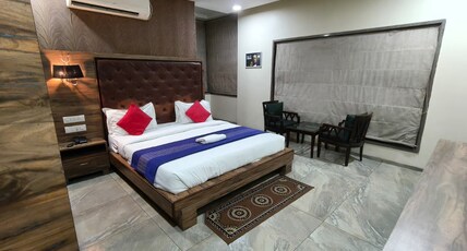 Hotel Surya Palace - Durg Railway Station Room Type - Deluxe Room