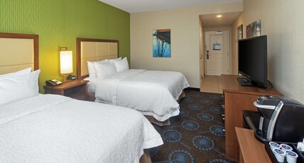 Hampton Inn by Hilton Halifax Downtown Room Type - 2 QUEEN BEDS HARBOUR VW NS