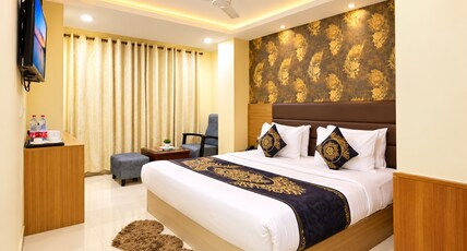 Hotel D' Capitol - Delhi Airport Room Type - Superior King Room Hotel D' Capitol - Delhi Airport Room Type - Superior King Room