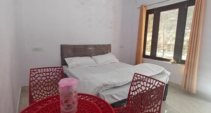 Hotel New Yamuna Putra Room Type - Premium Room Hotel New Yamuna Putra Room Type - Premium Room