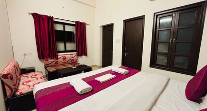 Hotel Sunrise Inn Room Type - Deluxe Room