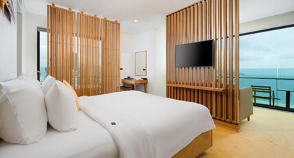 Sala Danang Beach Hotel Room Type - Premium Suite with Balcony, Bathtub and Sea View - Afternoon Tea Included Sala Danang Beach Hotel Room Type - Premium Suite with Balcony, Bathtub and Sea View - Afternoon Tea Included