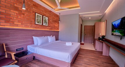 The Saray Munnar by VOYE HOMES Room Type - Standard Rooms with Balcony