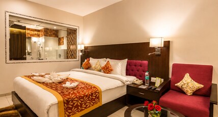 Hotel Udai Median | Rooms with Bathtub | Near Sukhdia Circle, Udaipur Room Type - Udai Comfort Room