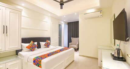 FabHotel Heritage Inn Golf Course Rd Room Type - Deluxe Room