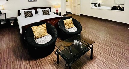 A 1000 sqft 2BHK Apartment on Ballygunge main road Room Type - A 1000 sqft 2BHK Apartment on Ballygunge main road