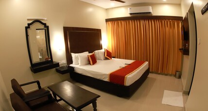 Hotel Sri Devi Room Type - Deluxe Room