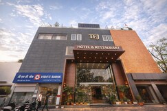 Tej Hotel & Restaurant