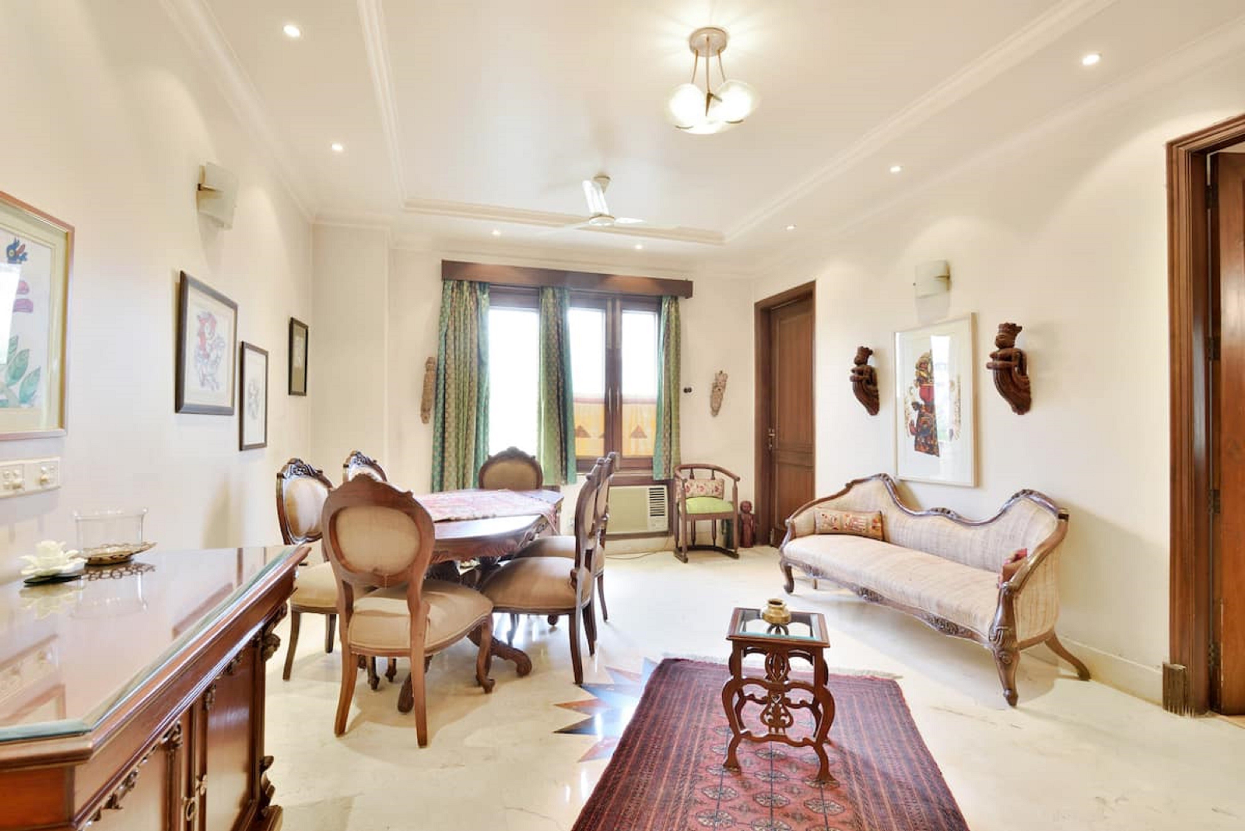 Artistic 3bhk apartment - Tap to explore photos