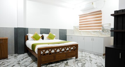 ENKE SUITES | 10 min to infopark kakkanad Room Type - Deluxe Double Room