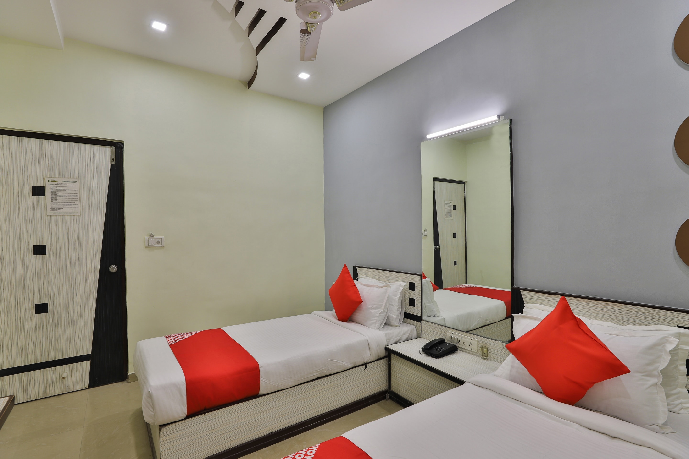 Hotel Rudra Mahal - Tap to explore photos