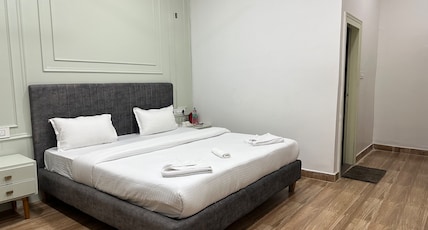 Green Paradise Hotel and Resort (2mins walking distance from Safari Point). Room Type - Premium Cottage Green Paradise Hotel and Resort (2mins walking distance from Safari Point). Room Type - Premium Cottage