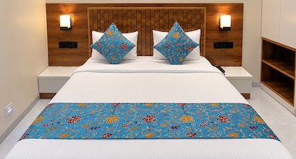 Emerald Nest Room Type - Deluxe Room with Work Desk Emerald Nest Room Type - Deluxe Room with Work Desk