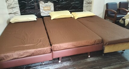 Dolphin Hotel Room Type - FAMILY (5 beds) ROOM Non AC