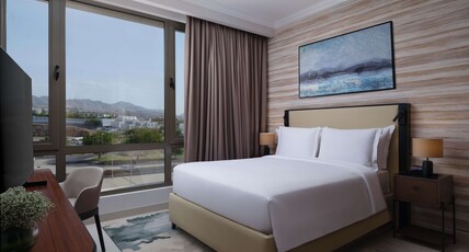 DoubleTree by Hilton Muscat Qurum Room Type - QUEEN ONE BEDROOM SUITE