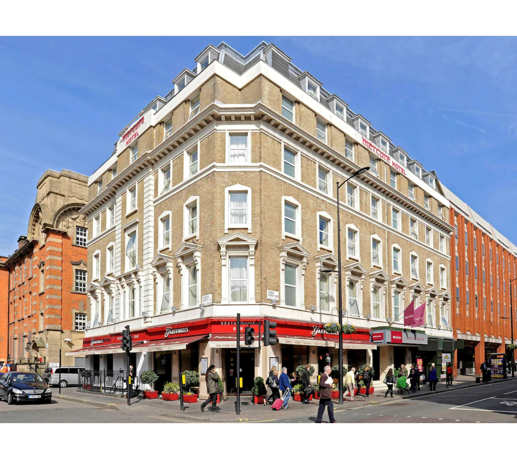 Mercure London Paddington - Tap to explore photos