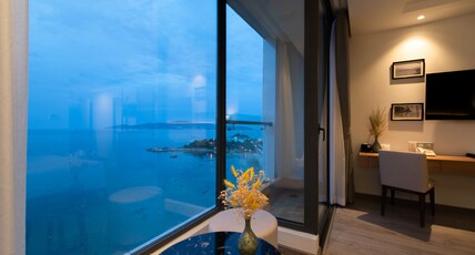 Navada Beach Hotel Room Type - Premier Deluxe Double Room with Seaview