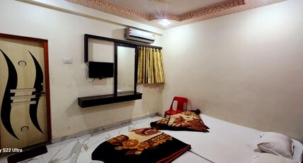 Hotel Sai Murli Chandra Room Type - Double Bed Room A.C.