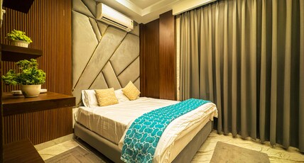 Gopi Bhawan Room Type - Deluxe Room With Balcony
