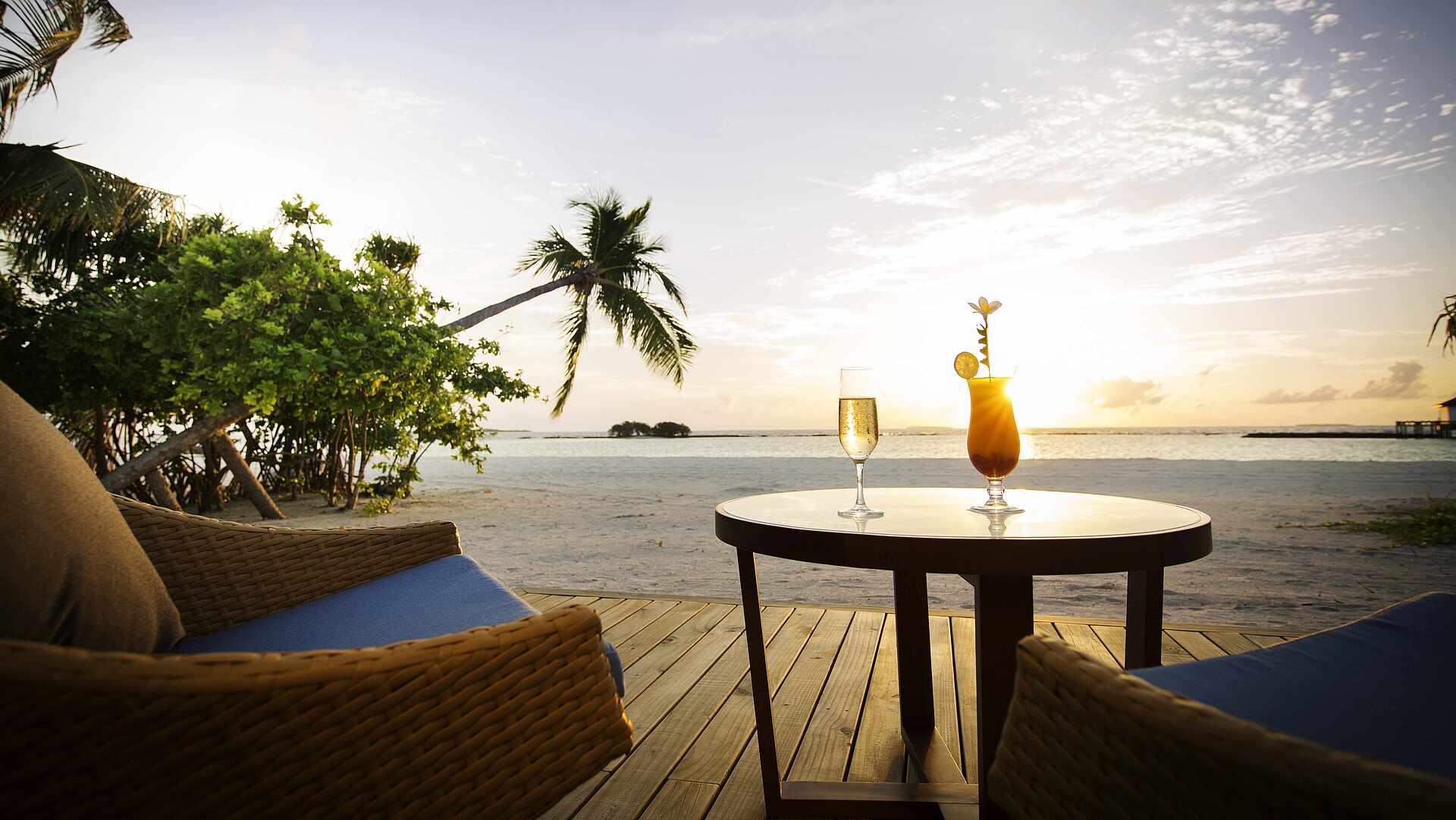 Robinson Noonu Maldives - Tap to explore photos