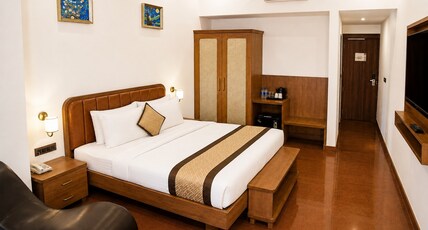 River Deck Baga Beach Front Room Type - LUXURY OCEAN VIEW WITH BALCONY