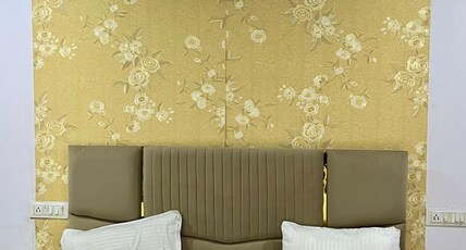 Hotel the saffron leaf inn Room Type - Bedroom 101 Hotel the saffron leaf inn Room Type - Bedroom 101