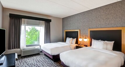 DoubleTree by Hilton Hotel Baton Rouge Room Type - 2 QUEEN BEDS NONSMOKING