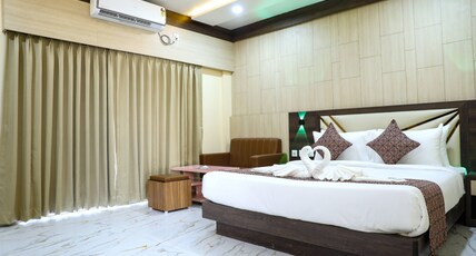 Royal Bishnu By Bishnu Inn Room Type - JUNIOR SUITE