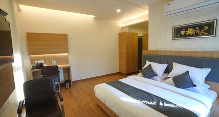 KVP GOLDEN INN Room Type - Double Room Hill View