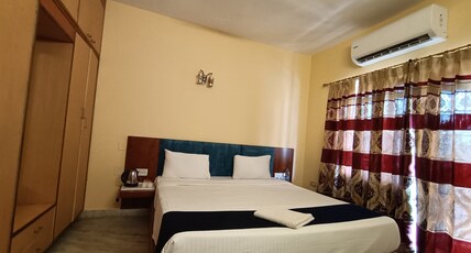 Hotel Sagar Tarang (Berries Group) Room Type - Classic Suite (Non View) with Balcony