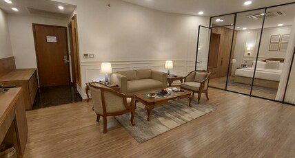 The BellaVista Hotel Chandigarh Room Type - Business Suite