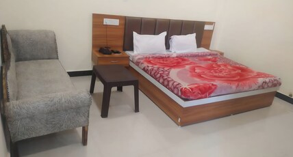 Maa laxmi palace Room Type - AC Room