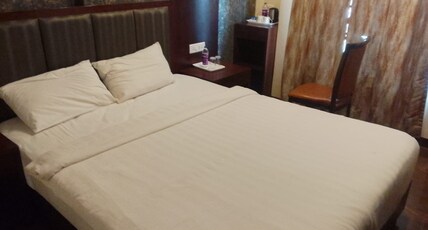 Piyush In Hotel Room Type - Deluxe Room