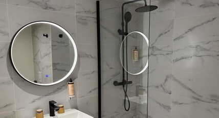 Mercure Paris Sud Les Ulis Room Type - Superior Room with 1 double bed and 1 single bed Mercure Paris Sud Les Ulis Room Type - Superior Room with 1 double bed and 1 single bed