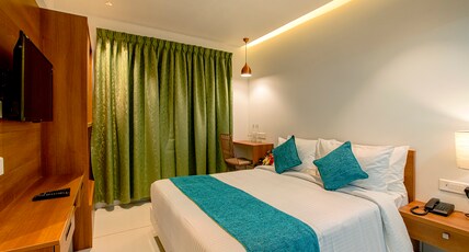 Hotel Harivaram Yuga Room Type - Deluxe AC Room