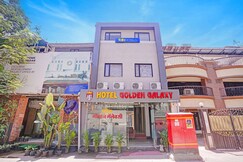 FabHotel Golden Galaxy