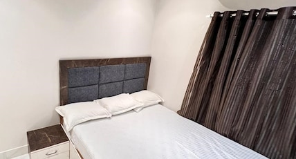 SR Guest House Room Type - Standard Room