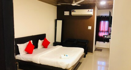 Wishotel Xpress 7 Eleven Room Type - Wish Deluxe Room