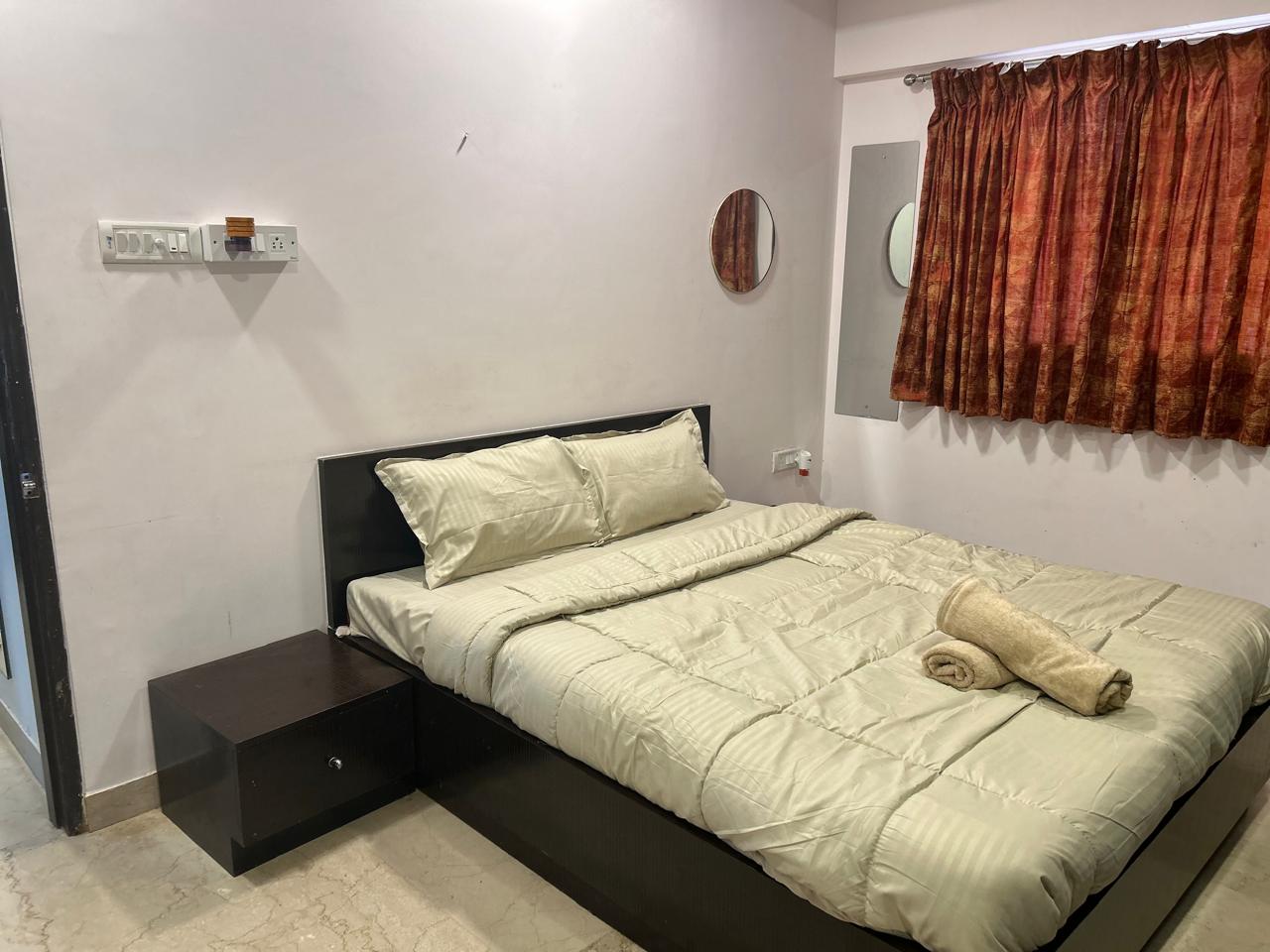 2bhk with Pvt Decks near sea - Tap to explore photos