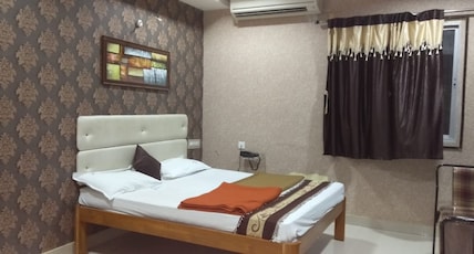 New Geetha Residency Room Type - Deluxe AC Room New Geetha Residency Room Type - Deluxe AC Room