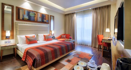 Ramada by Wyndham Gurgaon Central Room Type - 1 Queen Bed Club Room, Non-Smoking