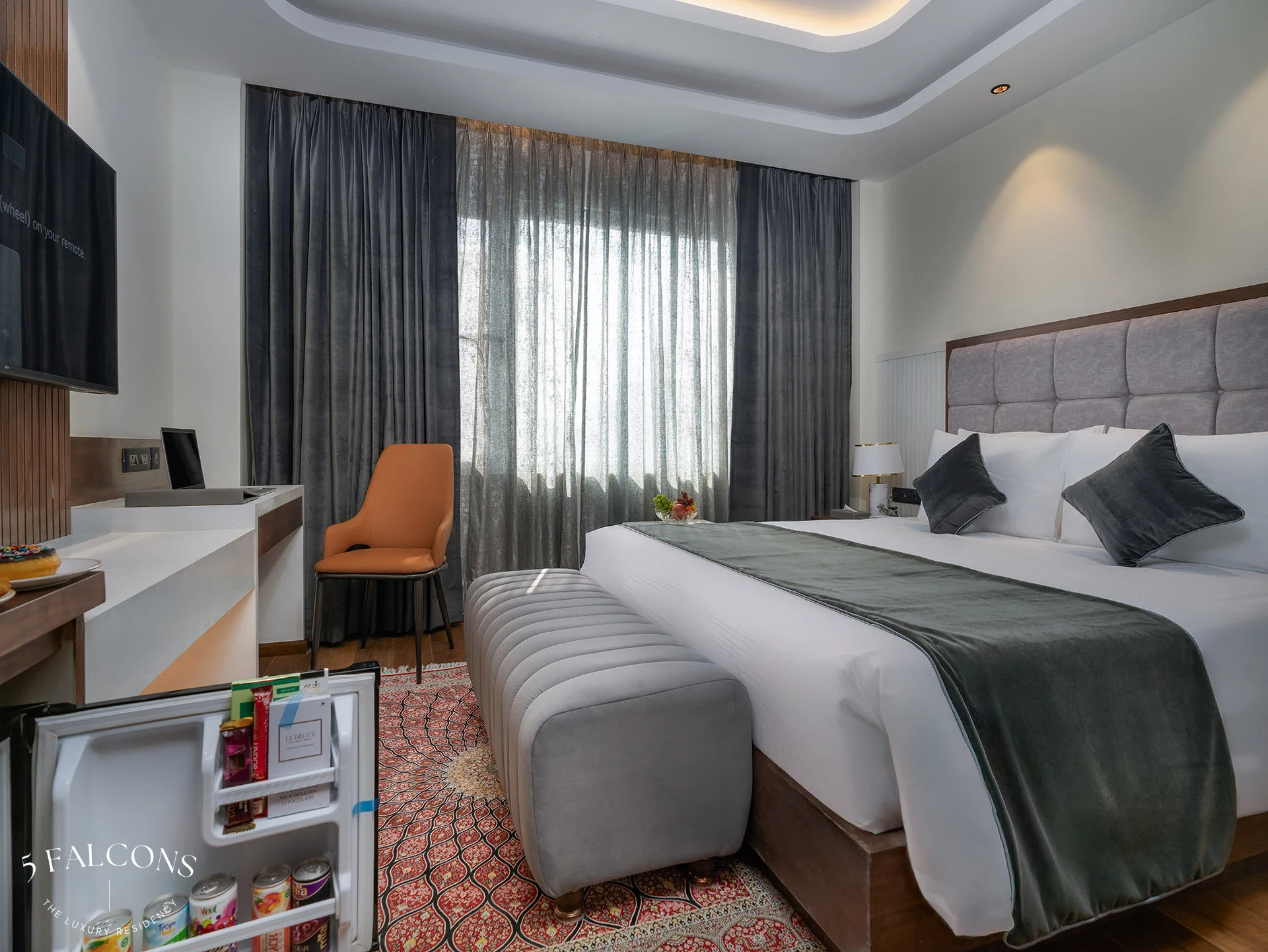 5 Falcons - The Luxury Residency Room Type - Classic Room