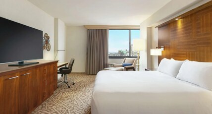 Hilton Times Square Room Type - 1 KING CORNER PURE ALLERGY