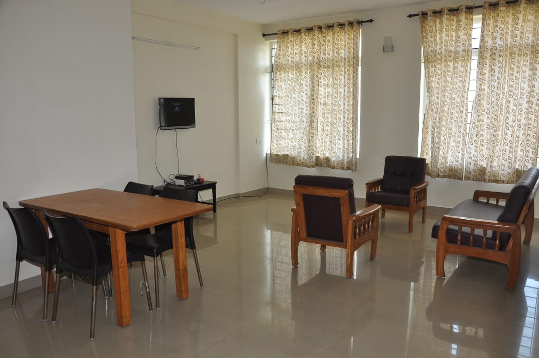 Green Home Ladies Hostel, Annai Indira Nagar 2 - Tap to explore photos