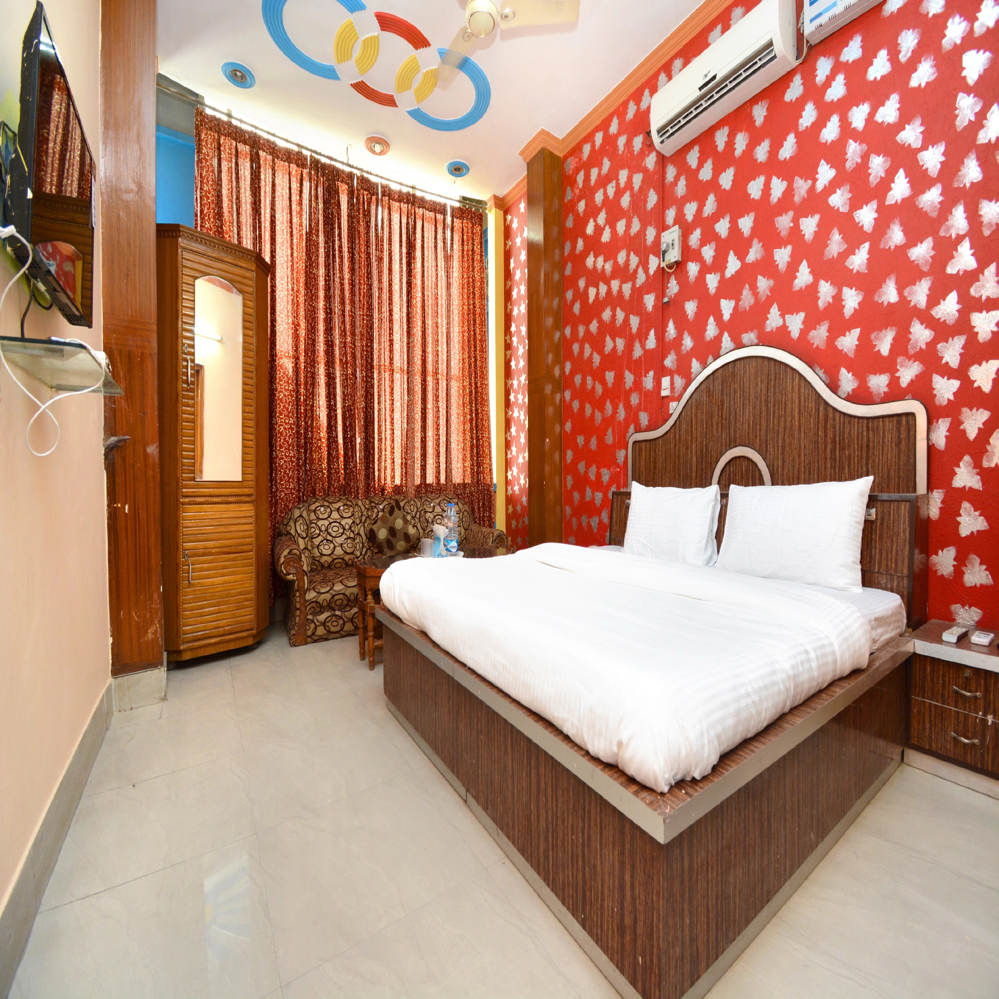 Hotel Swagat - Tap to explore photos